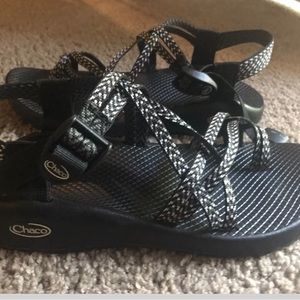 Woman’s  *CHACO* ZX/2  Black, grey & white Sport sandals size 10!
